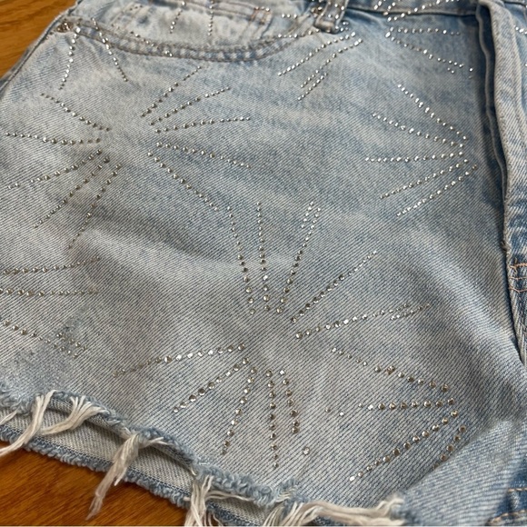 ZARA Rhinestone Fireworks Blue Denim Ripped Jean Shorts Sz 40/ US 8 - Picture 6 of 13